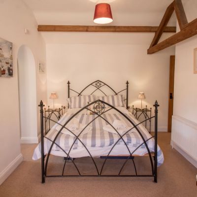 Woodyhyde Courtyard Holiday Retreat