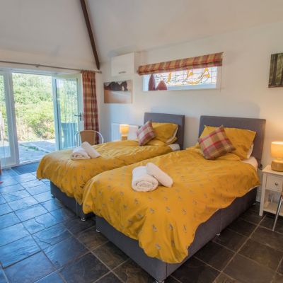 Woodyhyde Courtyard Holiday Retreat