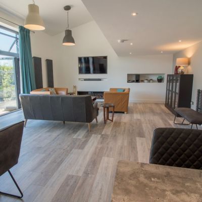 Woodyhyde Courtyard Holiday Retreat